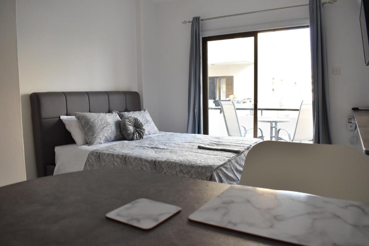 Marias Apartment - In City Centre,Near Beach Larnaca Exterior foto