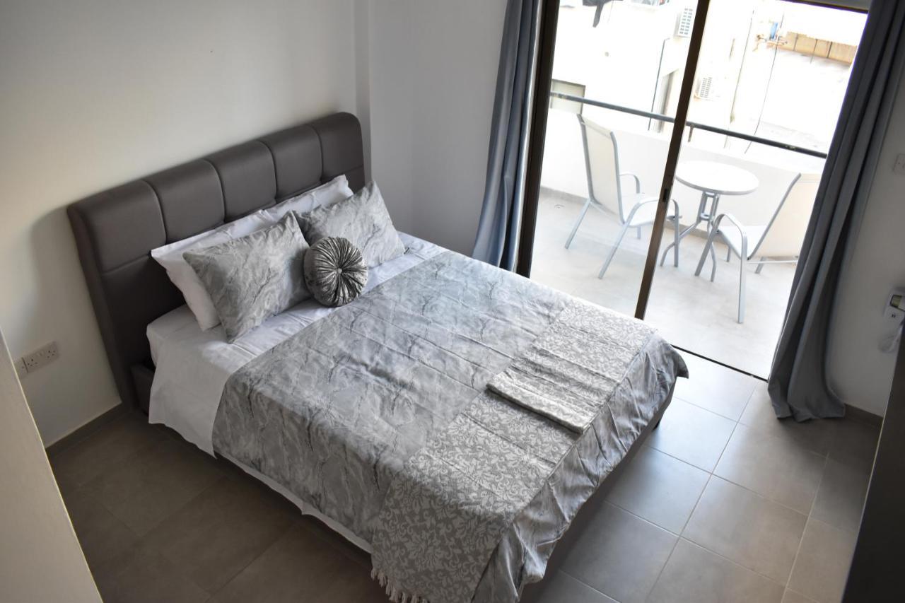 Marias Apartment - In City Centre,Near Beach Larnaca Exterior foto