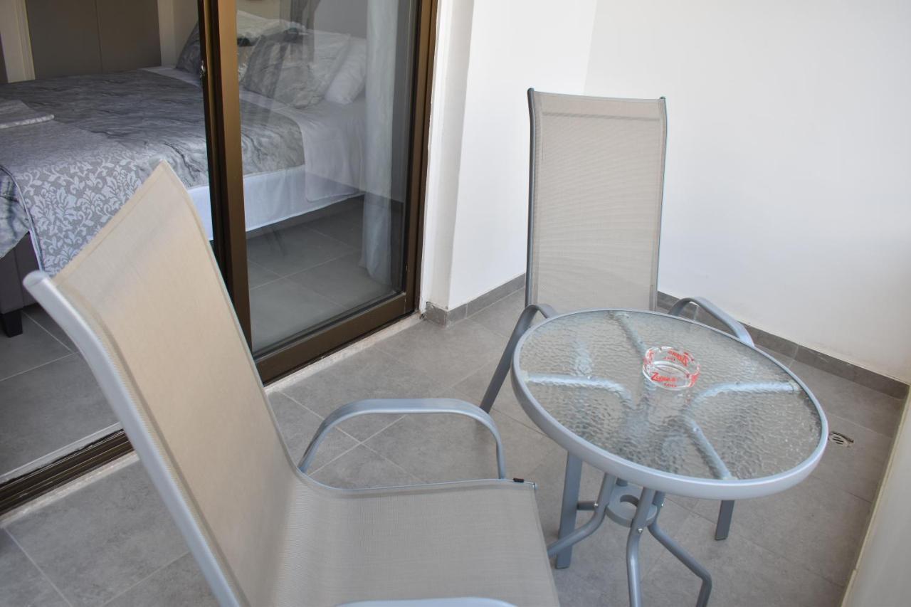 Marias Apartment - In City Centre,Near Beach Larnaca Exterior foto